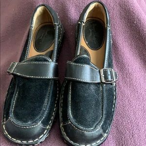 Never worn black flats